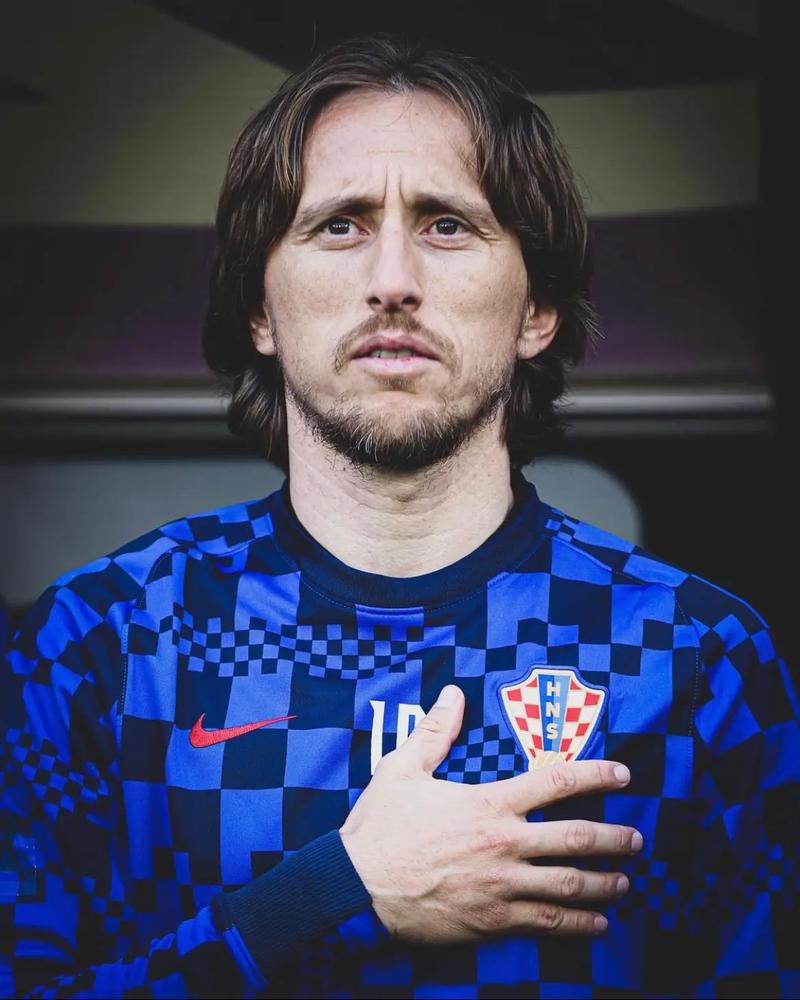 NBA交易市场最新动态：骑士完成引援,