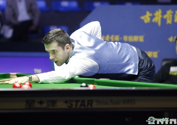 相比之下 相比之下