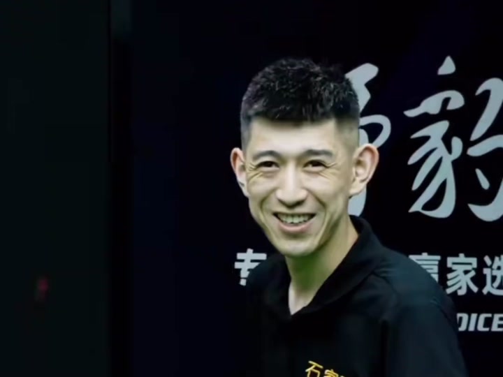 一名年轻的 一名年轻的