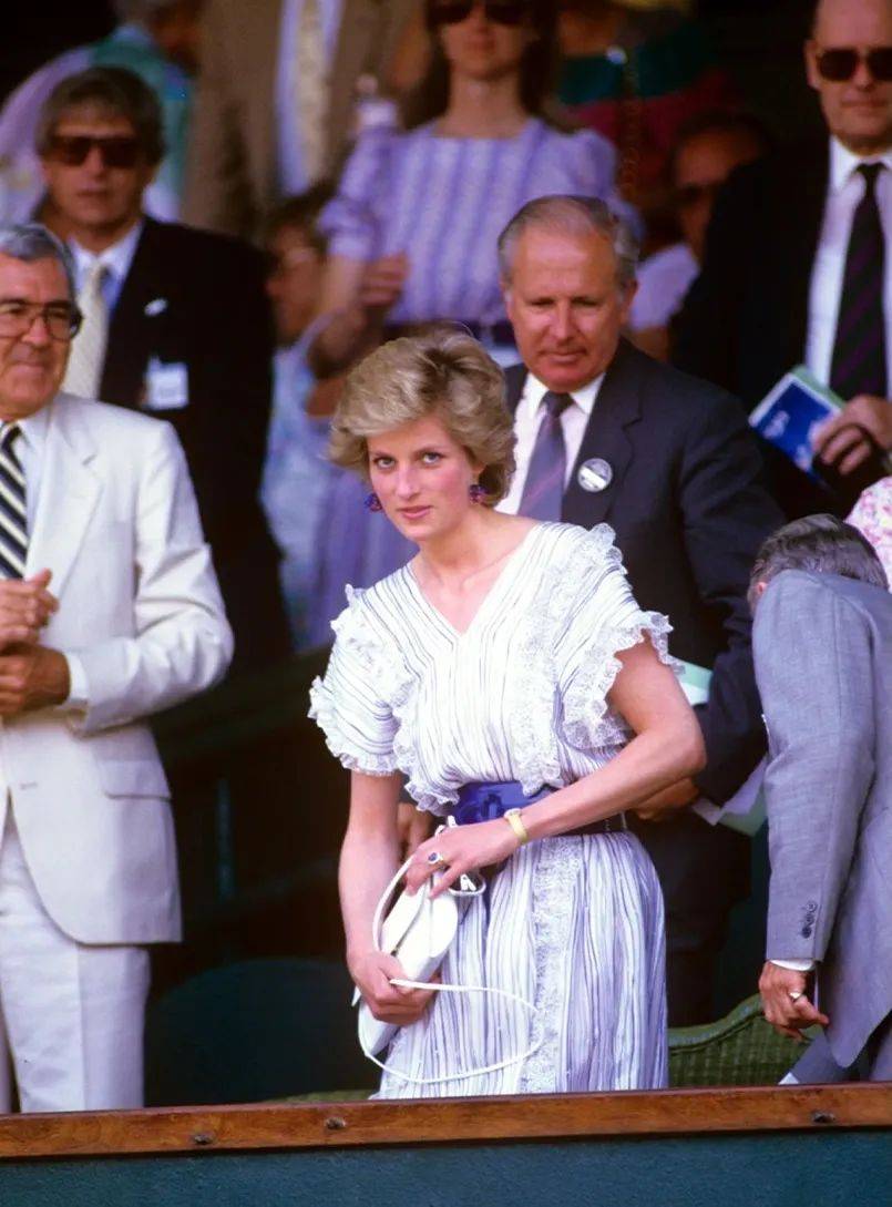 展提供了有 展提供了有